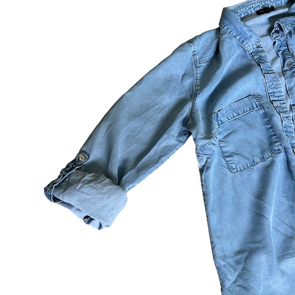 Dynamite Small Denim Button Up Shirt with Covered Buttons and Rolled Sleeves - Picture 4 of 6